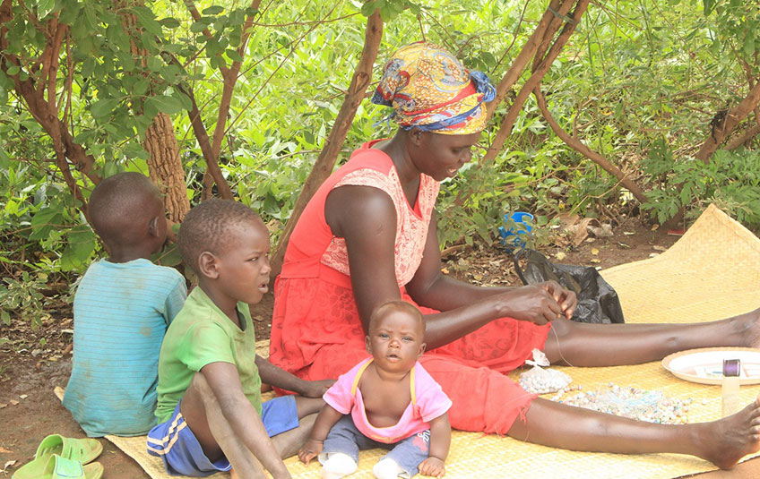 Beatrice with her children