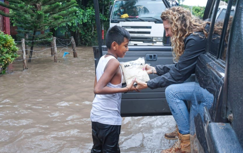 FMSC partner delivering food in flood