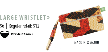 Large wristlet